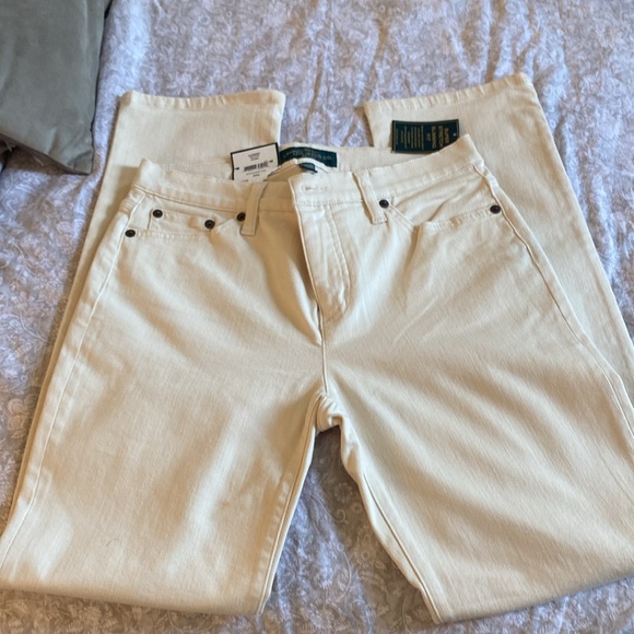 Ralph Lauren Cream Colored Classic Straight Size 6P/29” Length Jeans - Picture 2 of 7